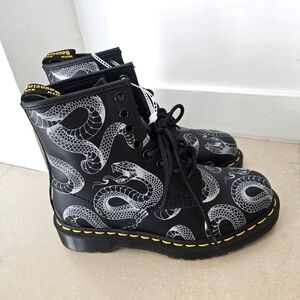 Dr Martens Unisex Boots 1460 Eye Wild Serpent Snake Men's 5 Women's 6 Gray Black